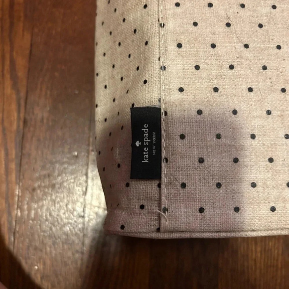 Kate Spade Lunch Bag “out To Lunch” Coated tote - Picture 4 of 6